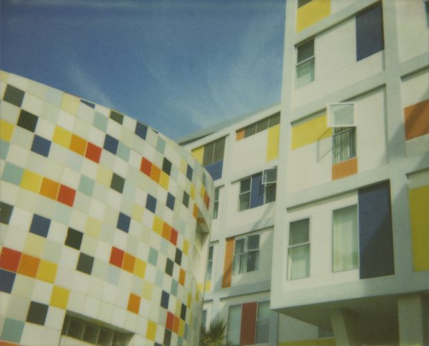Modern Art Apartments - Jena Ardell